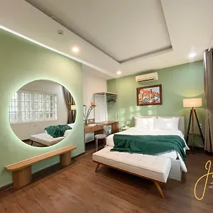 Joi Hospitality - Hotel
