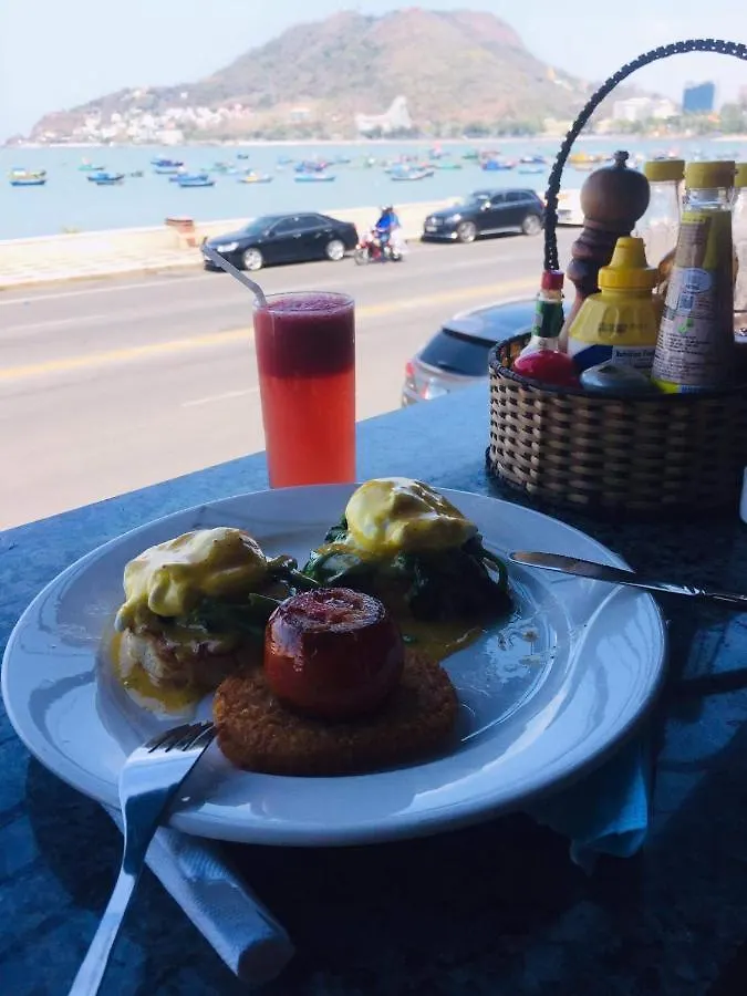 Lucys Hotel Vung Tau 0*,